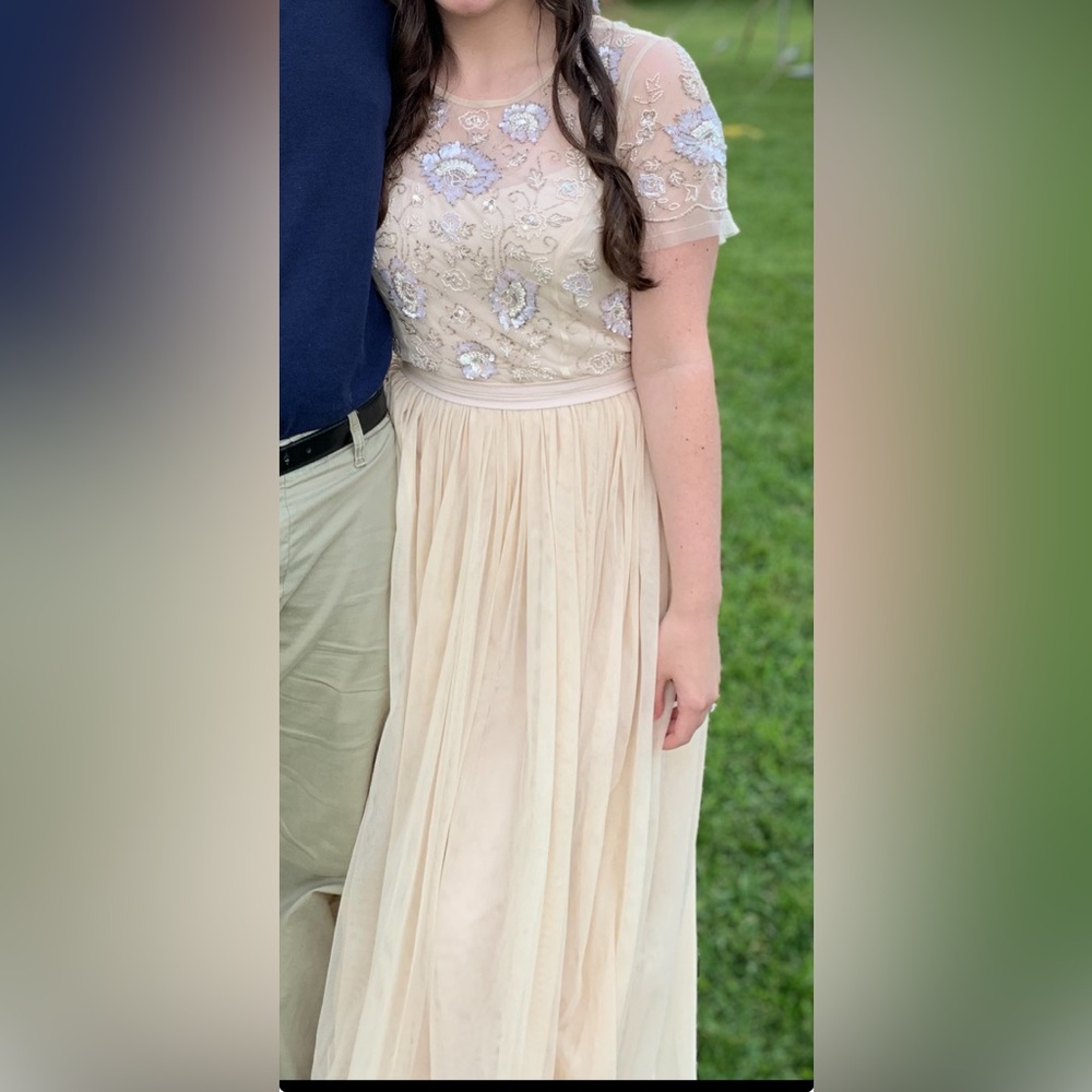 BHLDN Creamy Tam Dress with Beaded Floral Detail. Like New Condition